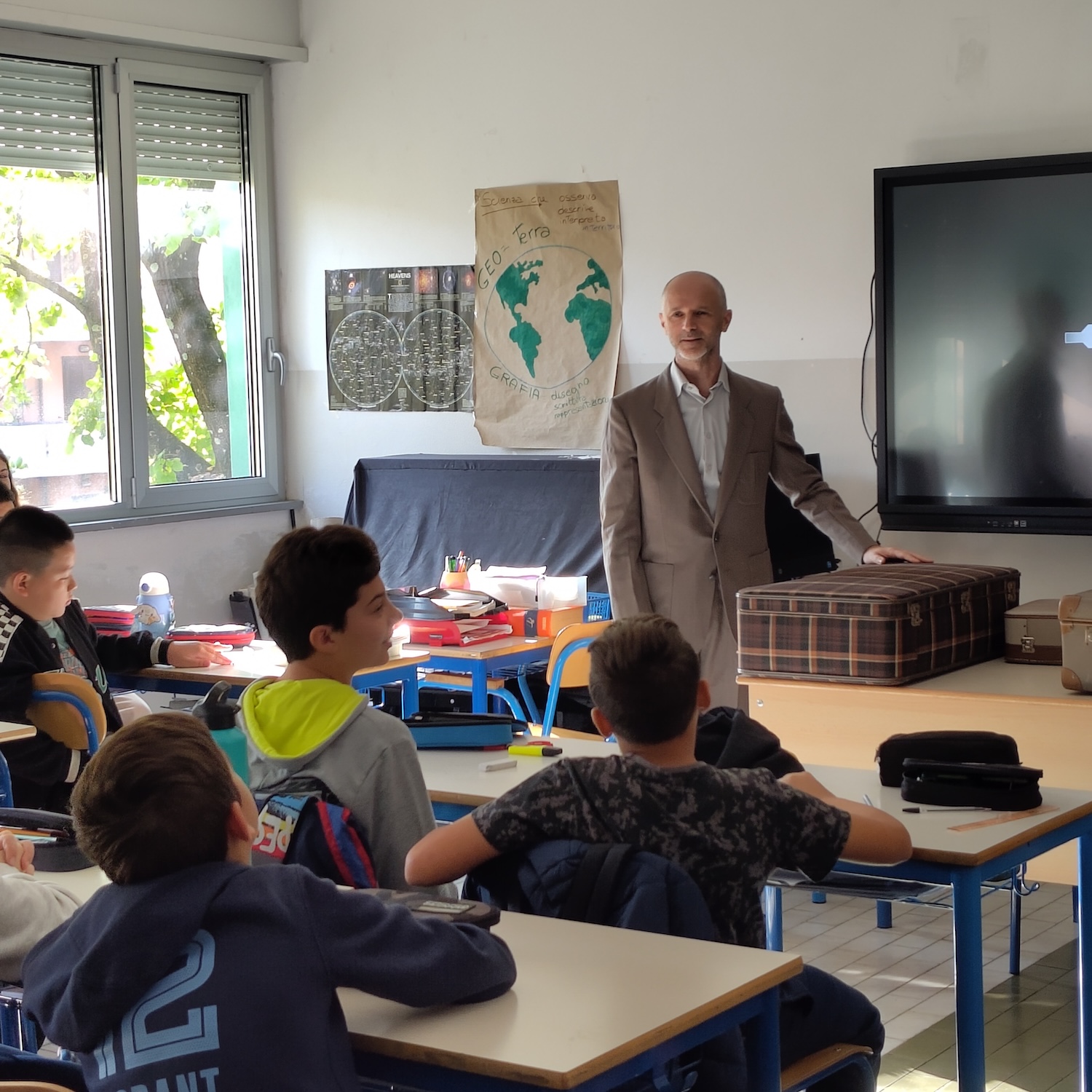La Compagnia TPO invita a celebrare la giornata della gentilezza nelle scuole pratesi